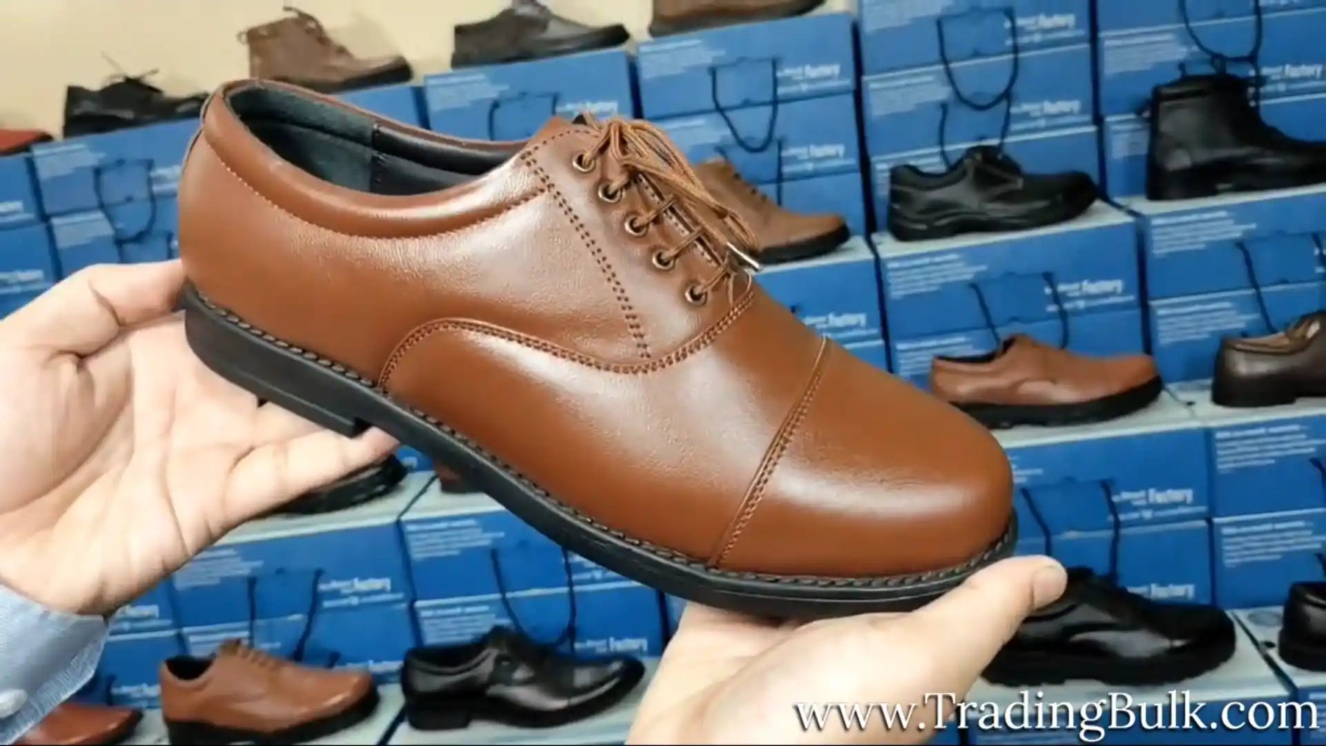 Load video: Leather Footwear Wholesaler in India